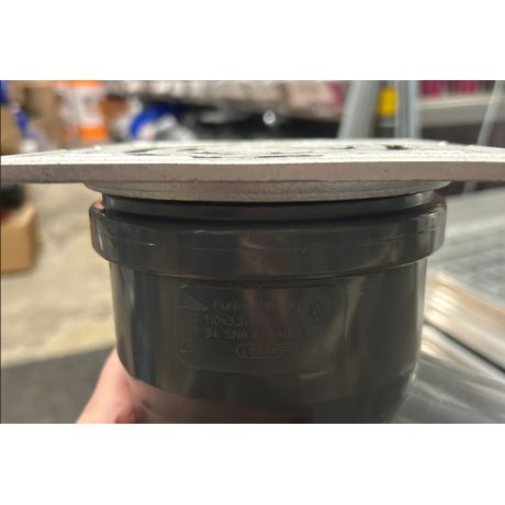 Deksel (gesloten) aluminium 15x15 voor buis diam.110